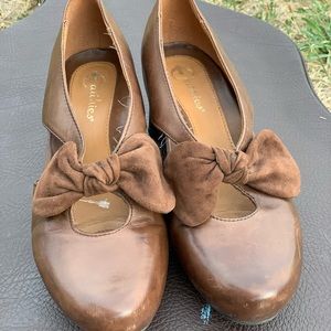 Earthies Brown Leather Wedge Shoes